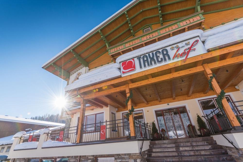Taxerhof Wellness & Aparthotel
