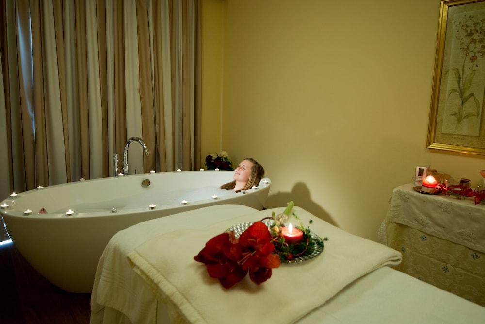 Taxerhof Wellness & Aparthotel