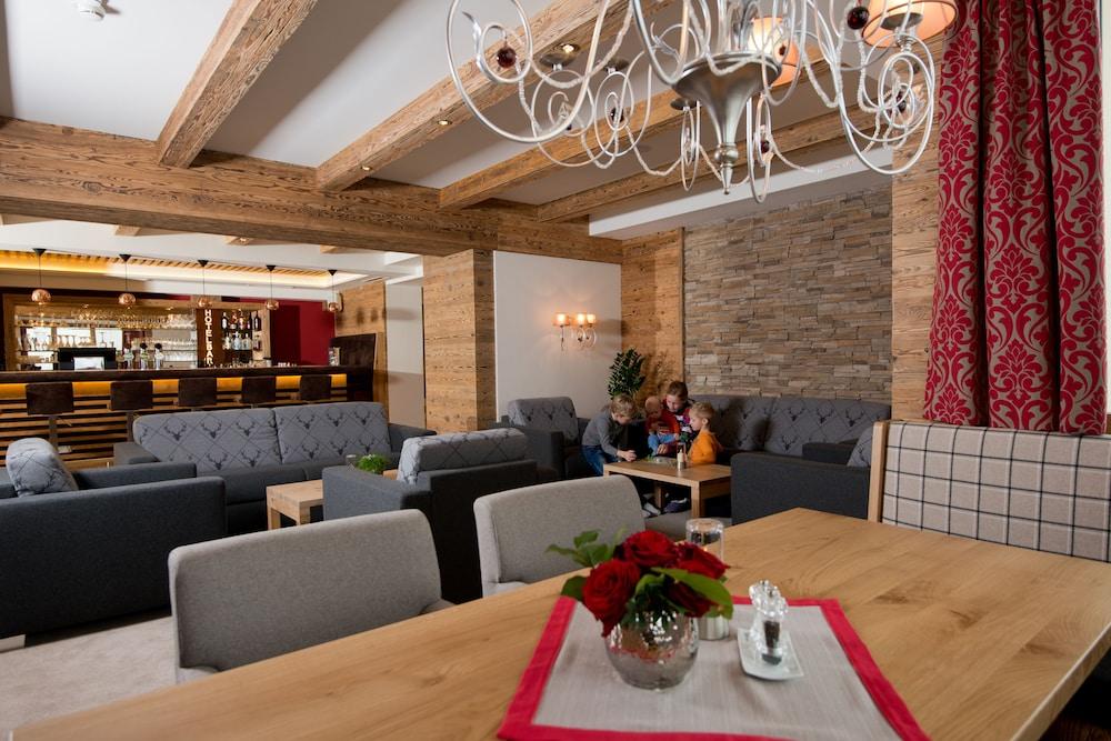 Taxerhof Wellness & Aparthotel