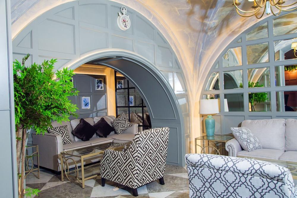 Theatrum Hotel Baku