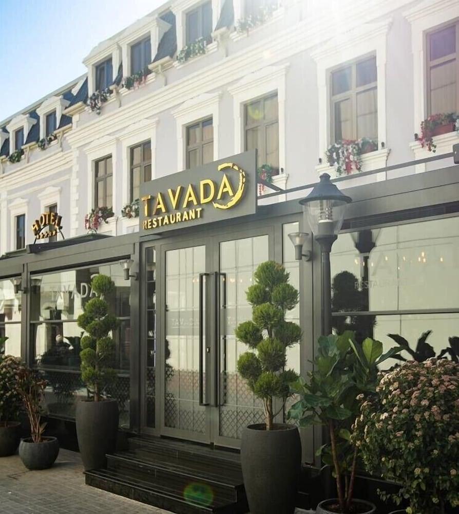 Theatrum Hotel Baku