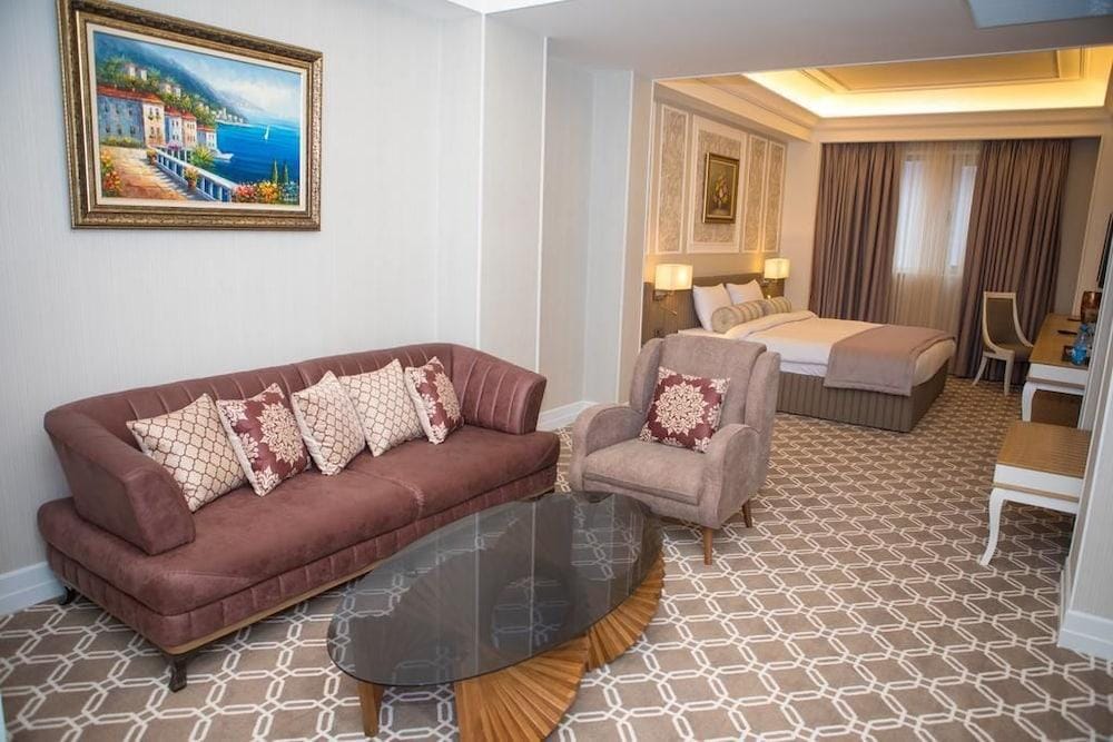 Theatrum Hotel Baku