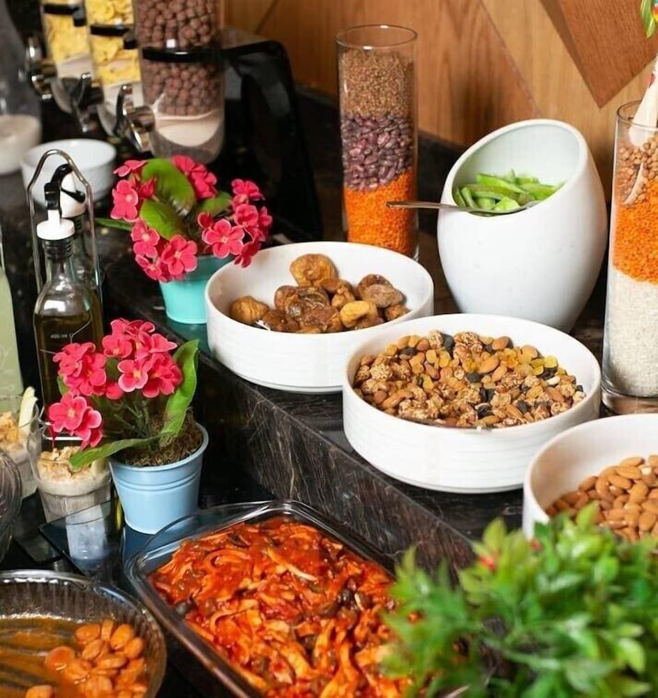 Theatrum Hotel Baku