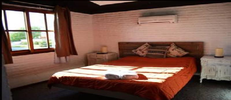 El Viajero Brava Beach Hostel & Suites