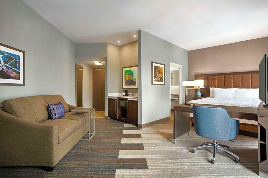 Hampton Inn & Suites Kansas C Downtown Crossroads
