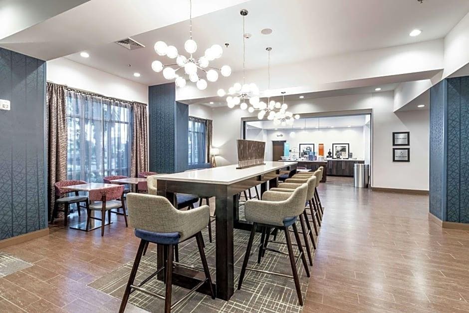 Hampton Inn Locust Grove