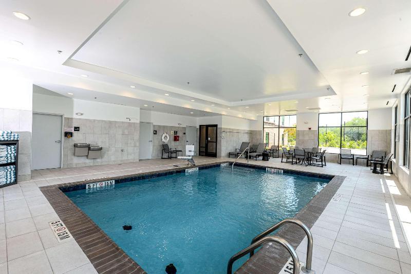 Hampton Inn & Suites Lenoir