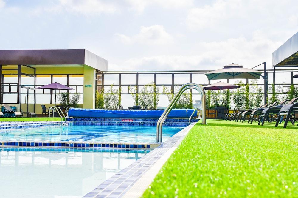 Verona Hotel and Conference Center