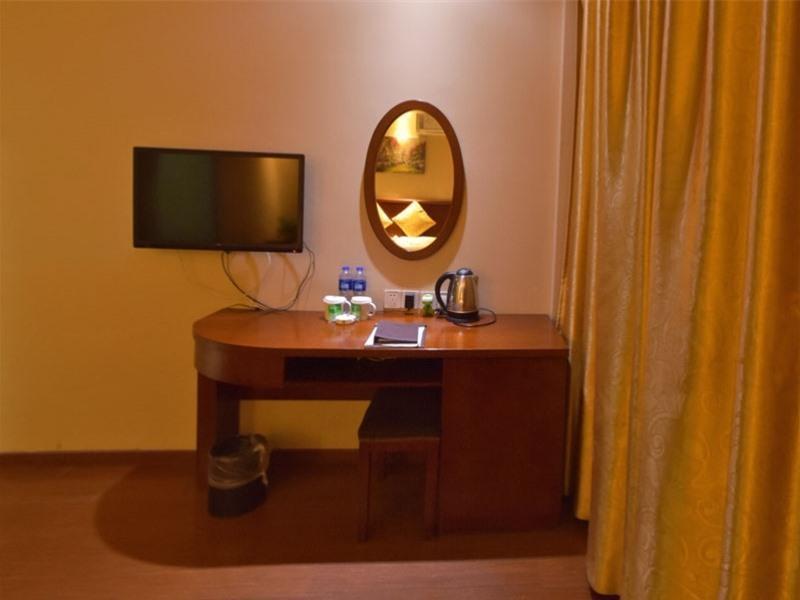 GreenTree Inn Shanghai Songjiang District Yanshou Road Lita Express Hotel