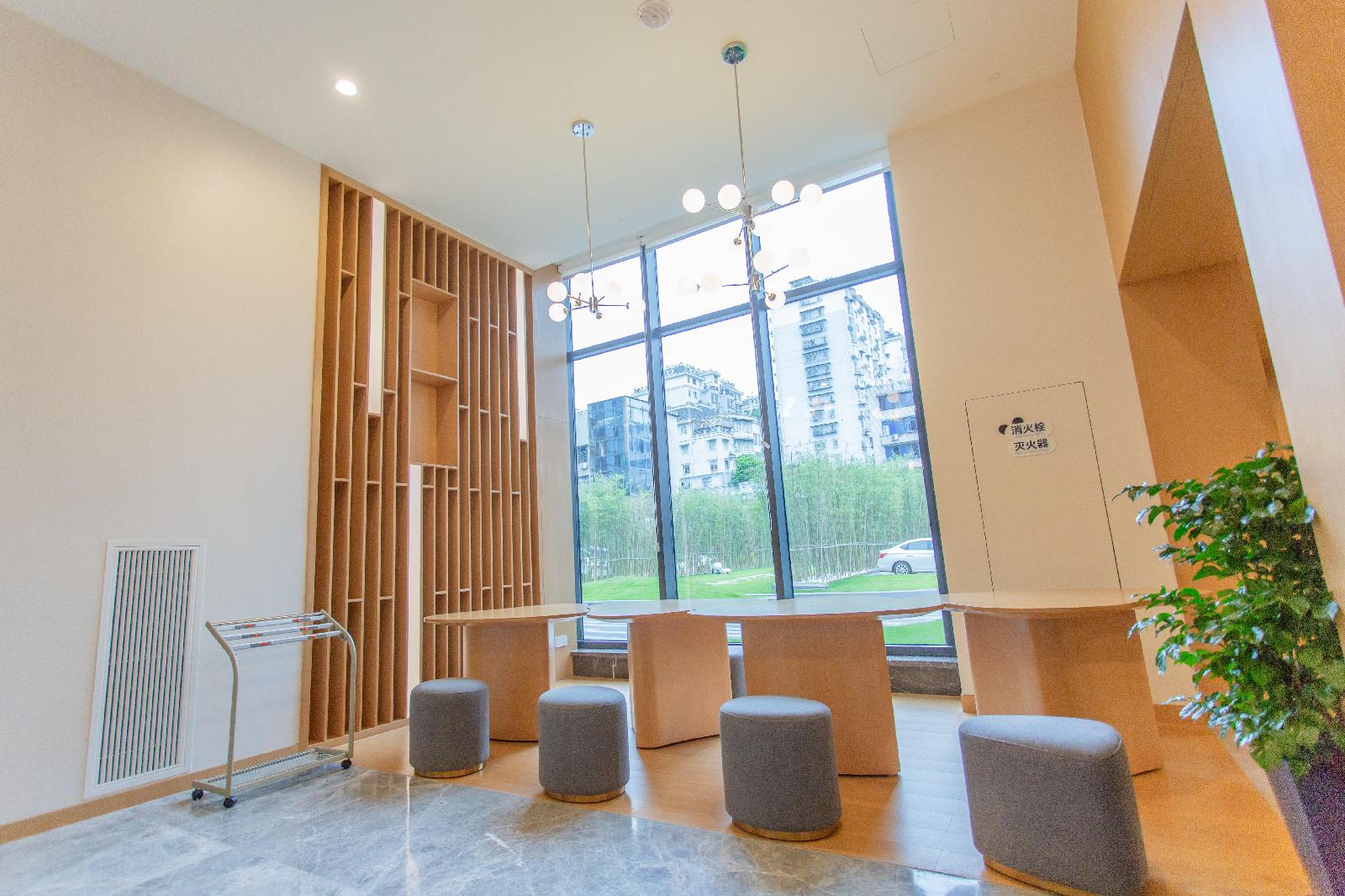 Holiday Inn Express Ya'an City Center