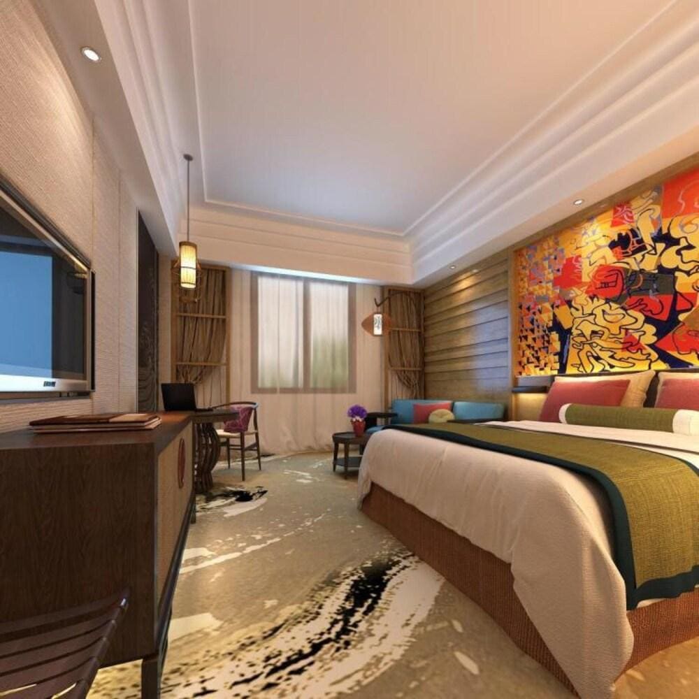 Wanyi Lijing Hotel