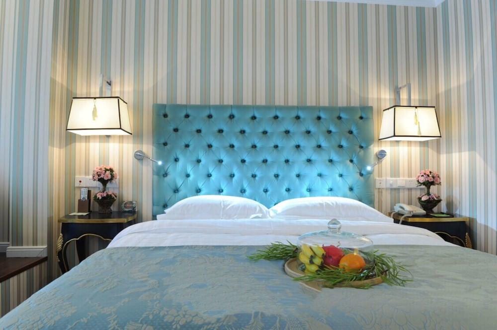 Seeker Hotel