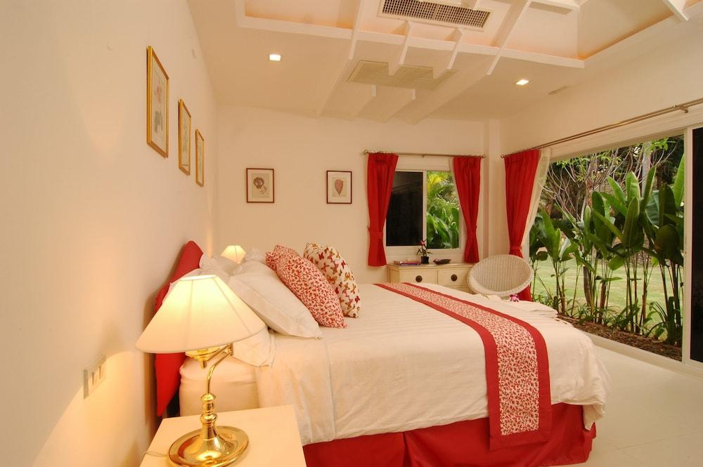 Tamarind Lake Villa