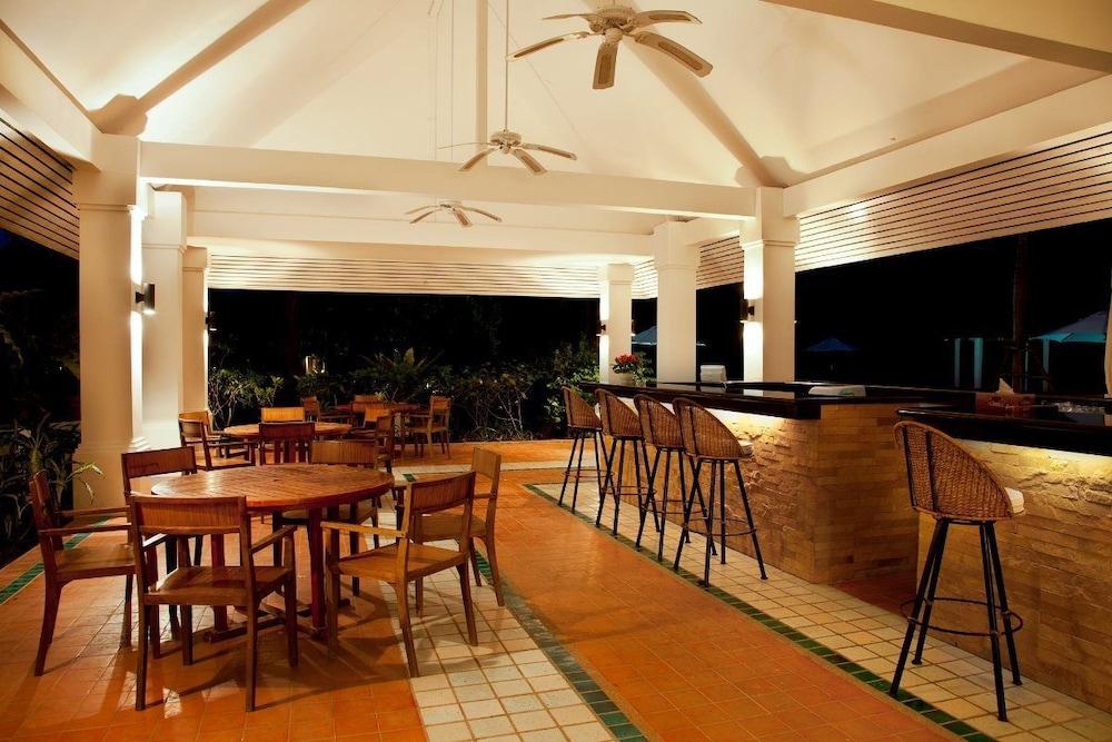 Tamarind Lake Villa