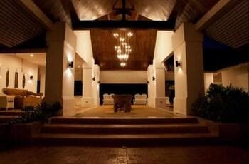 Tamarind Lake Villa