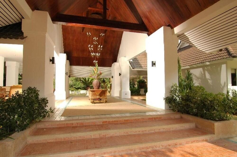 Tamarind Lake Villa
