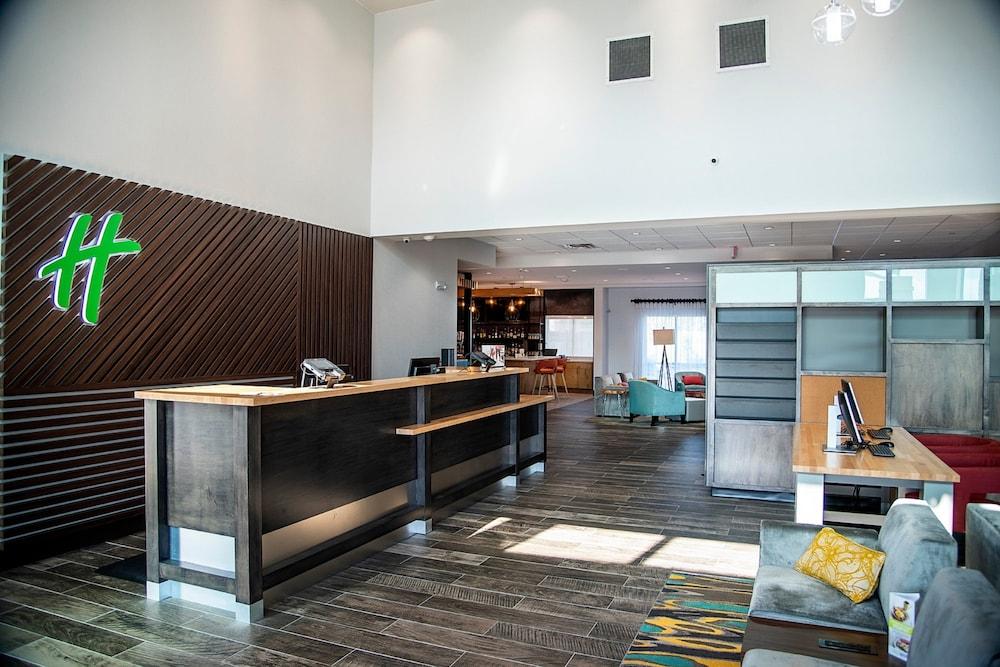 Holiday Inn & Suites Savannah Airport - Pooler