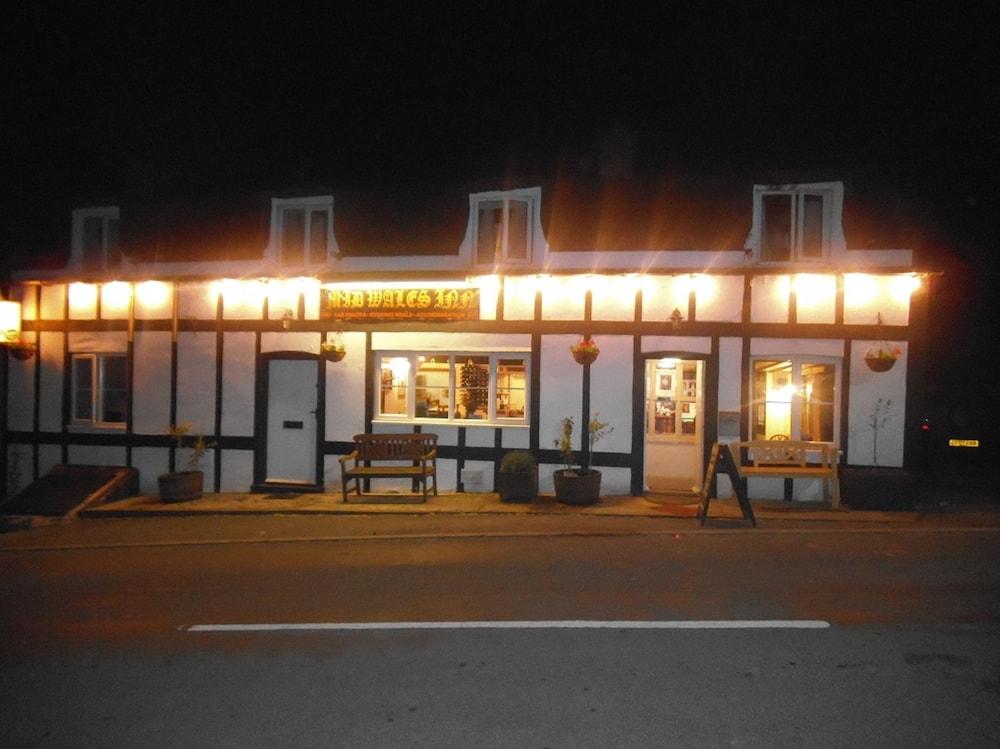 Mid Wales Inn