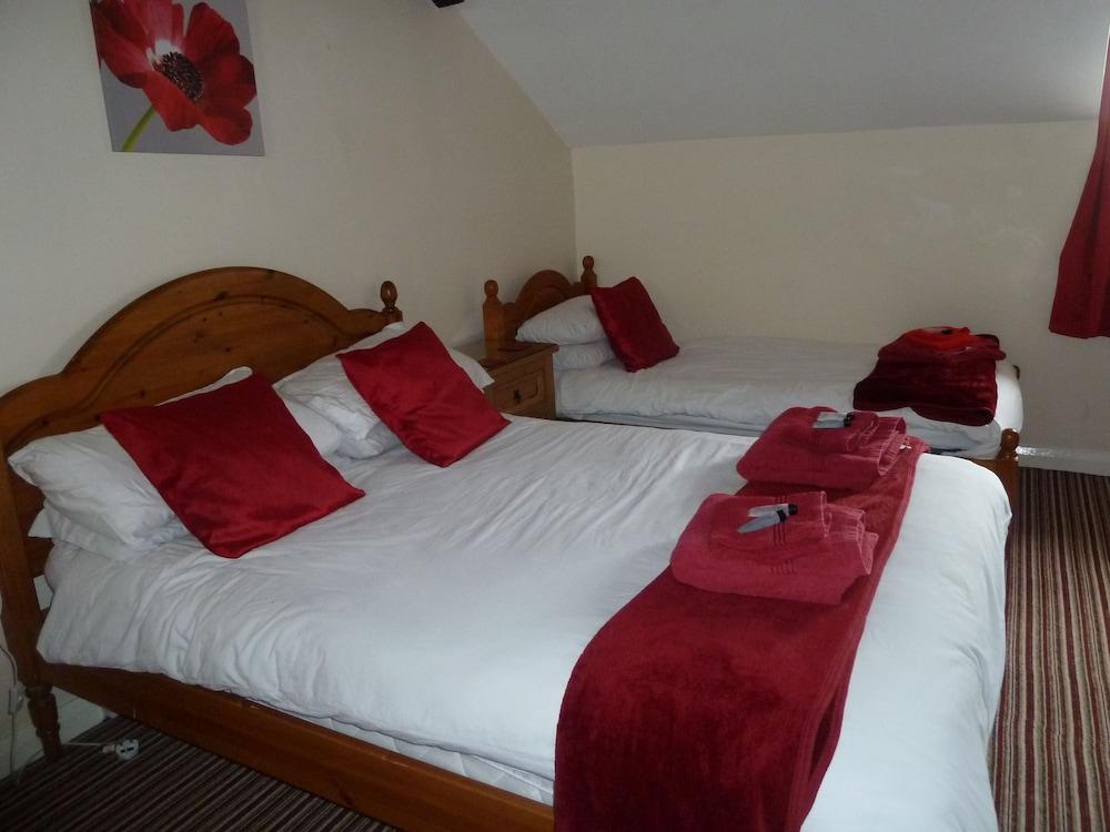 Mid Wales Inn