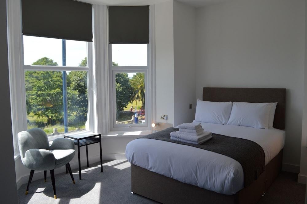 Q8 Boutique Hotel