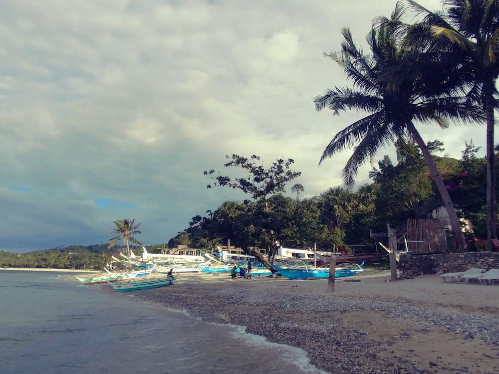 Joan Beach Resort
