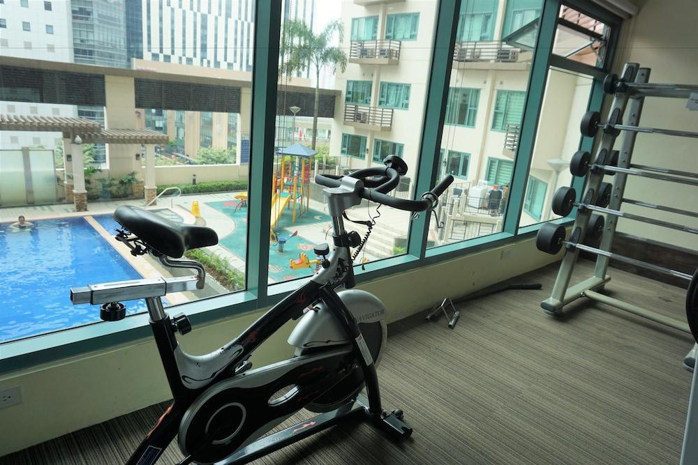 Mckinley Residences