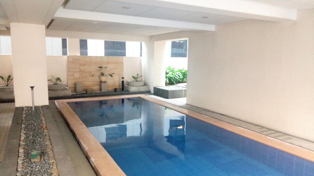 Mckinley Residences