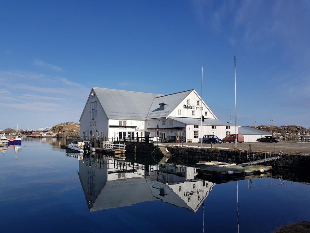 Live Lofoten Hotel & Fishermen’s Cabins