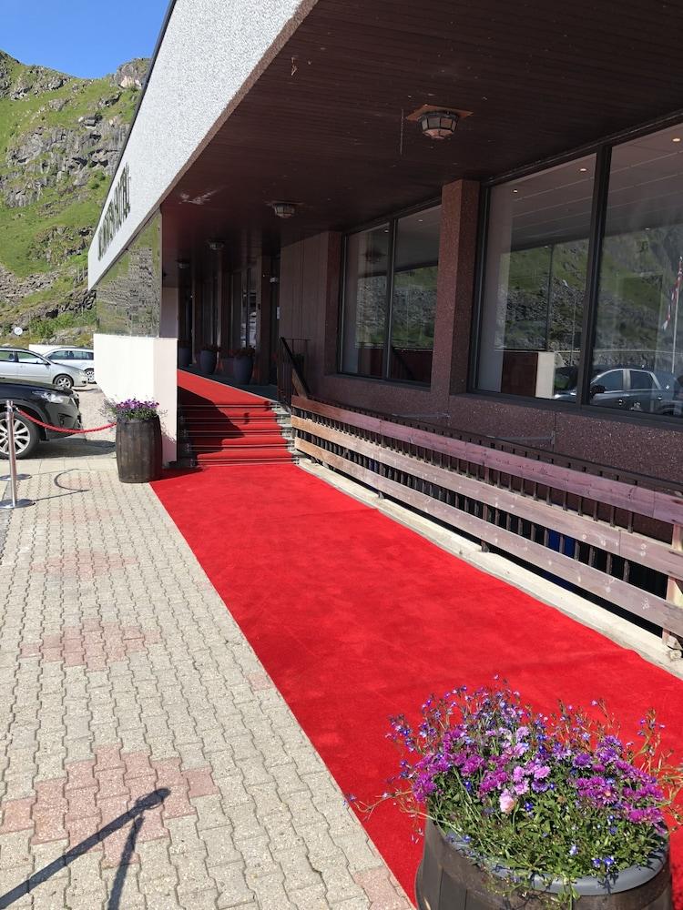 Live Lofoten Hotel & Fishermen’s Cabins