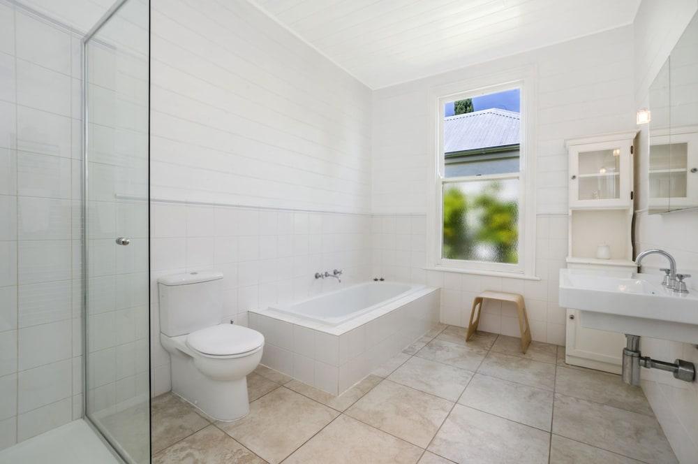 Kinsale Cottage