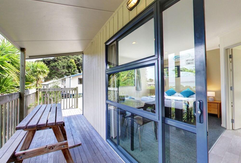 Russell TOP 10 Holiday Park