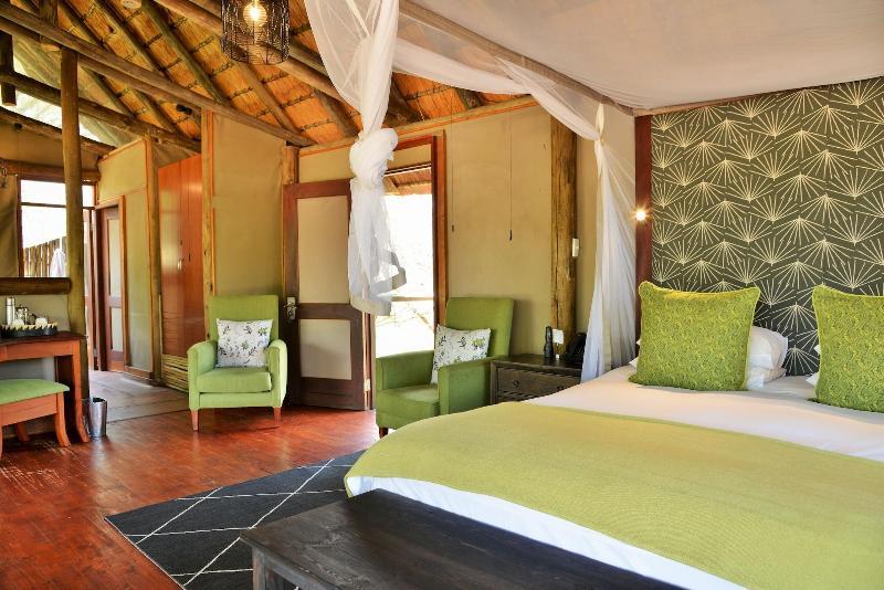 Rhino Post Safari Lodge