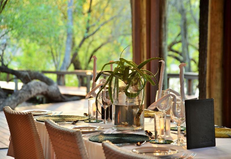 Rhino Post Safari Lodge