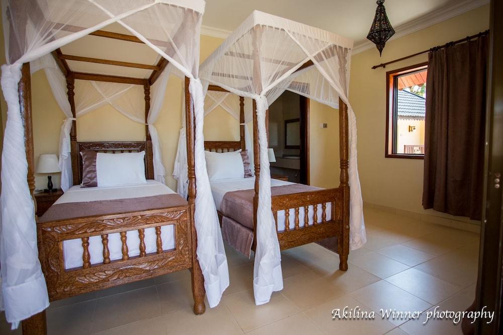 Khulala Ocean Blue Resort