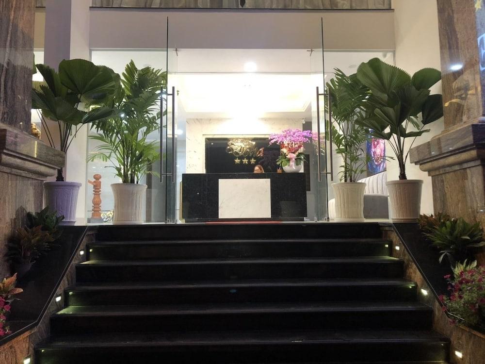Doha 2 Hotel Saigon Airport
