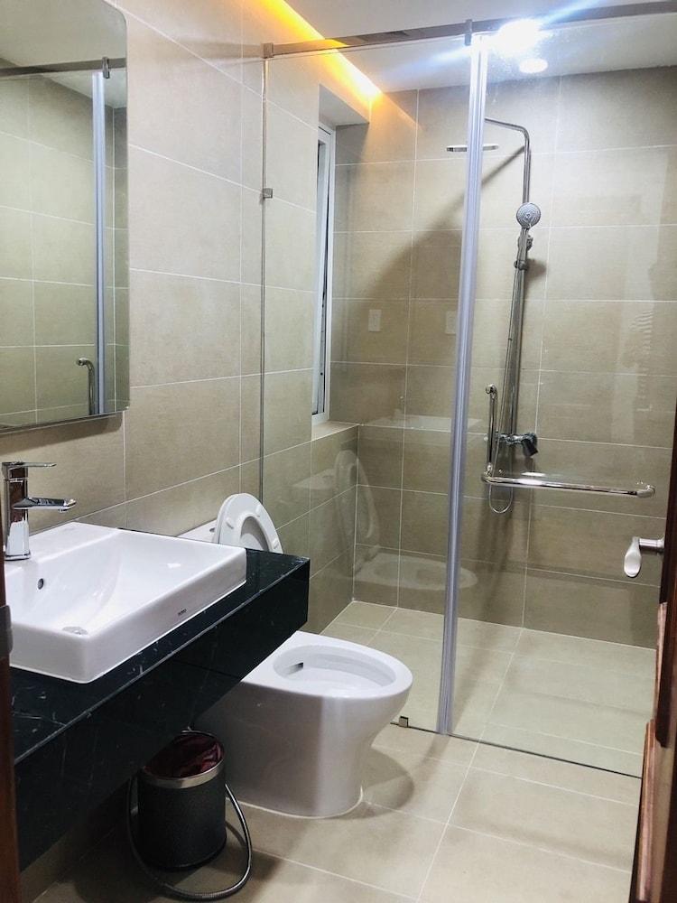 Doha 2 Hotel Saigon Airport