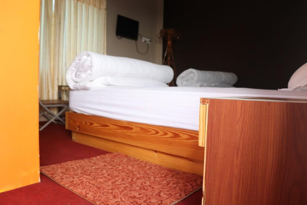 Hotel Youngs Stupa