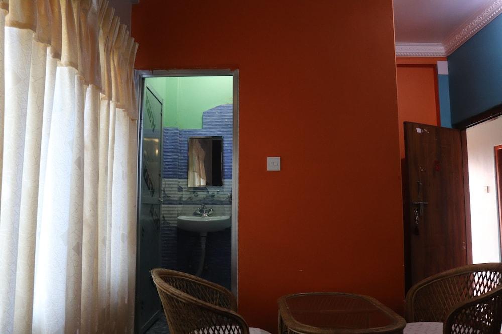 Hotel Youngs Stupa