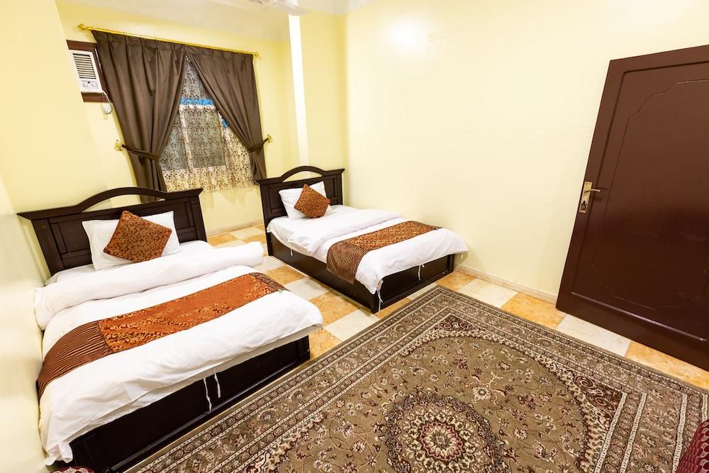 Al Eairy Furnished Apartments Al Baha 3