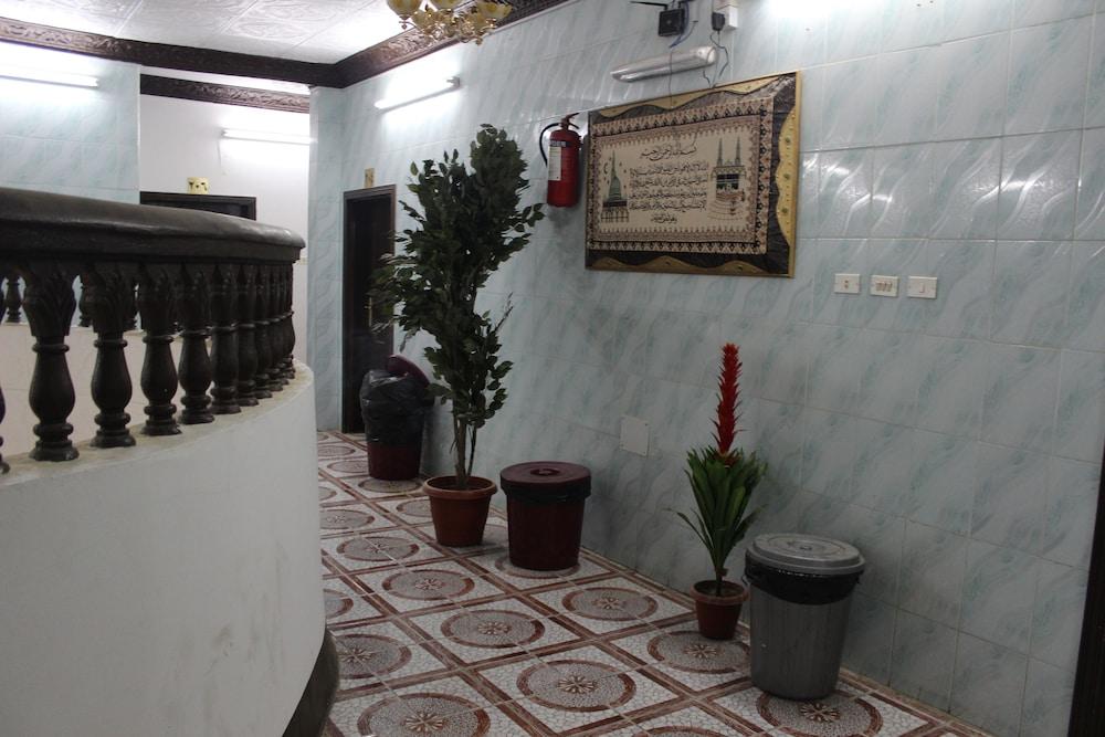 Al Eairy Furnished Apartments Al Baha 3