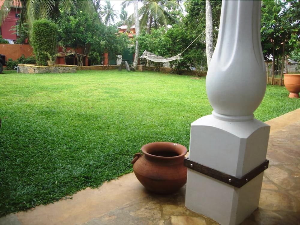 Mahawewa Nature Resort