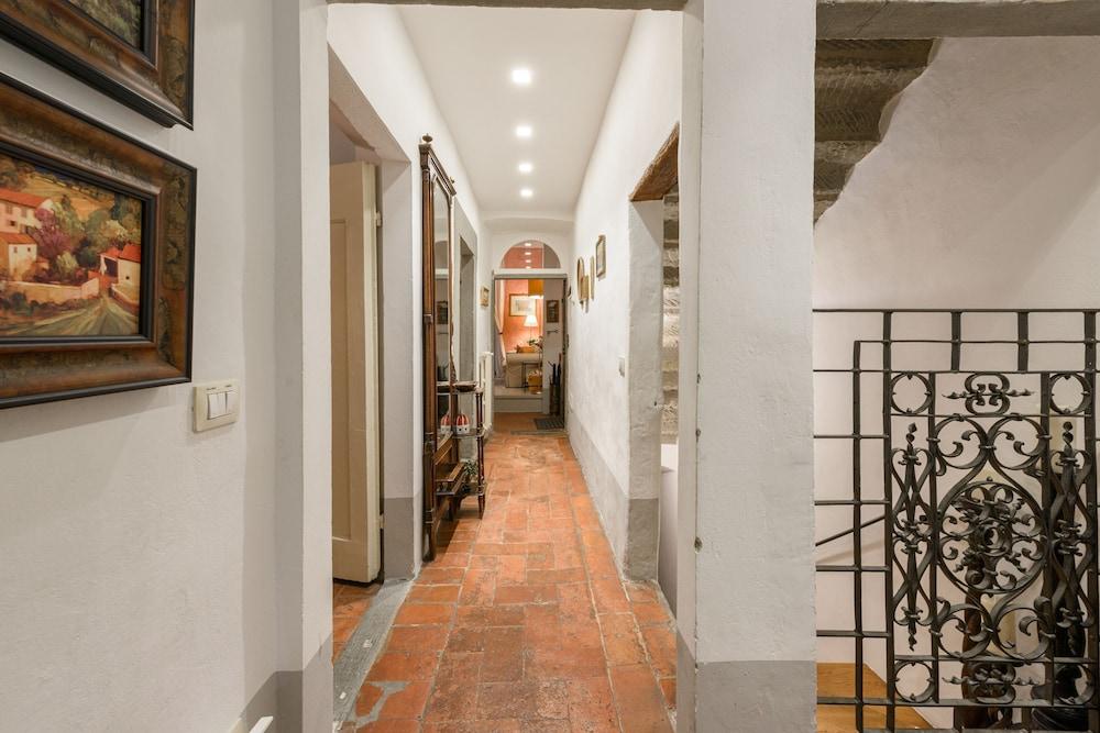 Santo Spirito Dream by Mmega