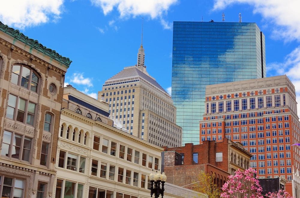 Garrison Square Apartments