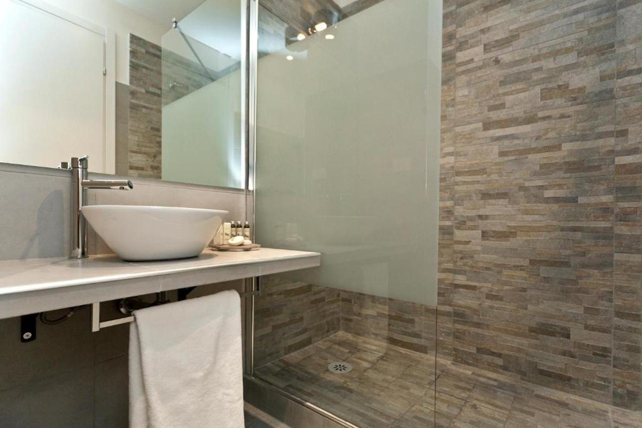 Aeterna Suites Collection
