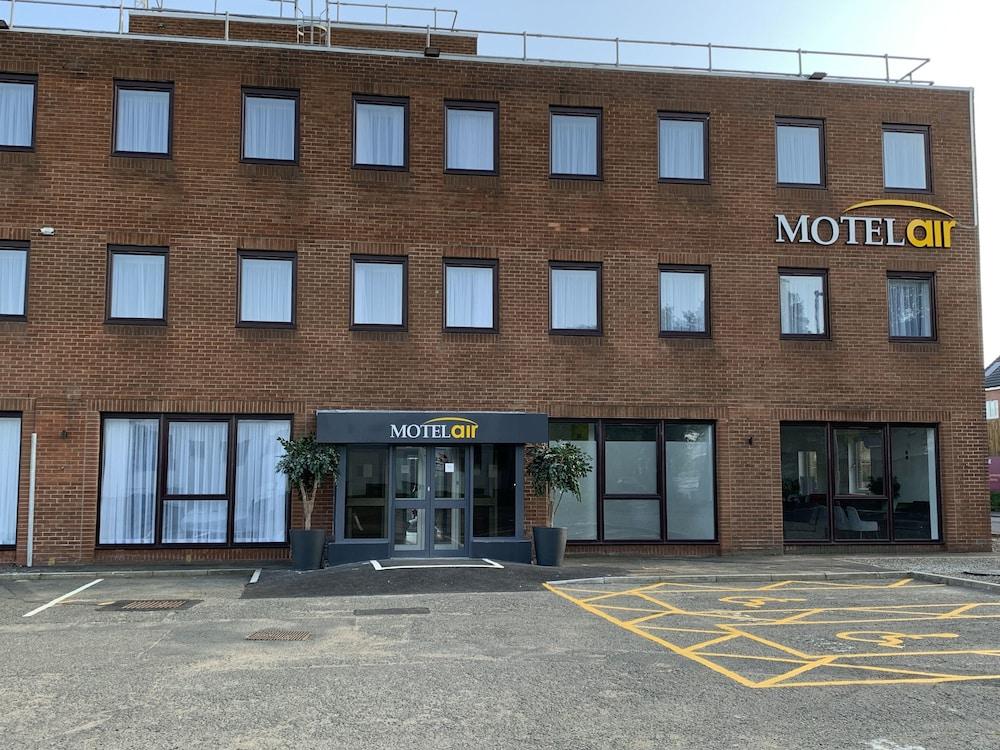 Motel Air Glasgow Airport