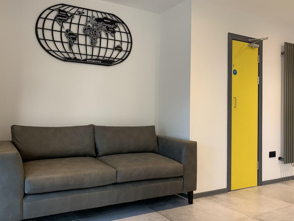 Motel Air Glasgow Airport