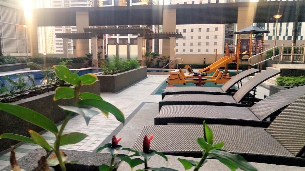 Mckinley Residences
