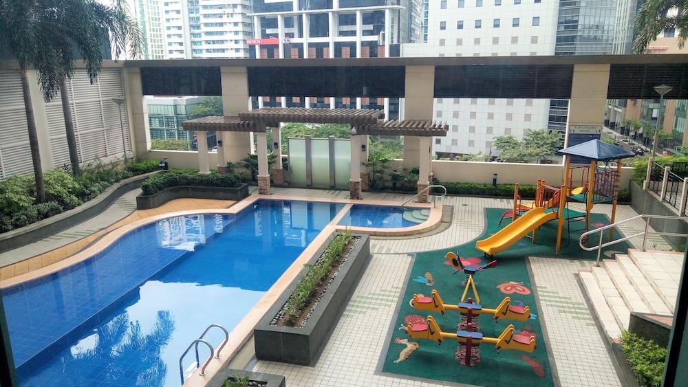 Mckinley Residences