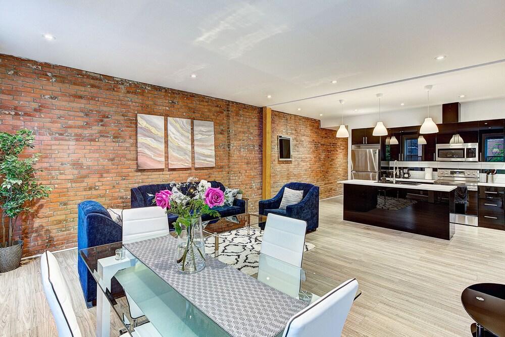 Sarkar Suites Quartier Des Spectacles