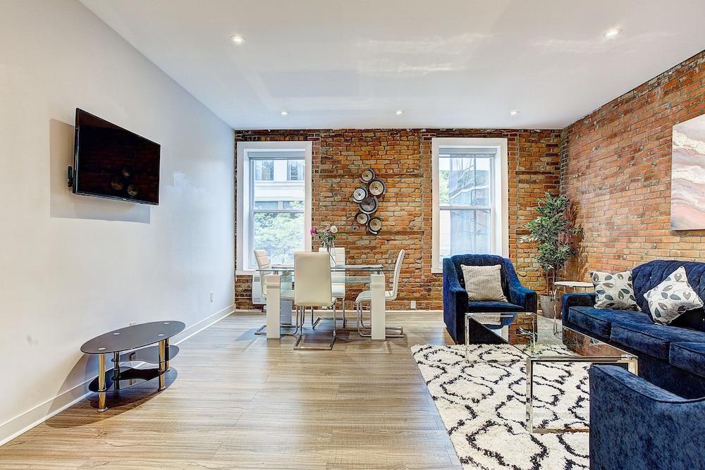 Sarkar Suites Quartier Des Spectacles
